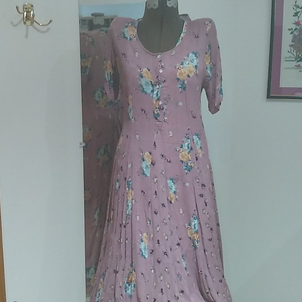 #500 woman's dress